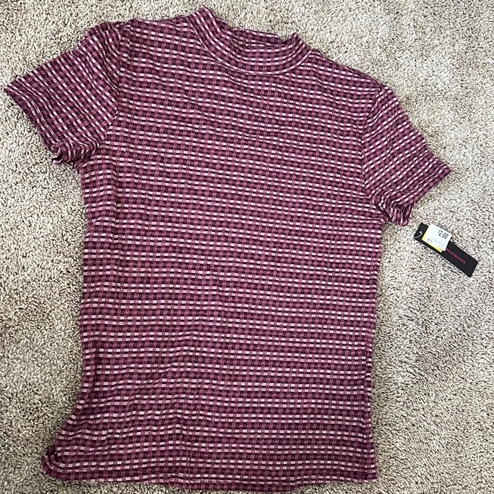 Purple/pink shirt